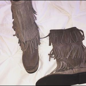 3 tier moccasin boot